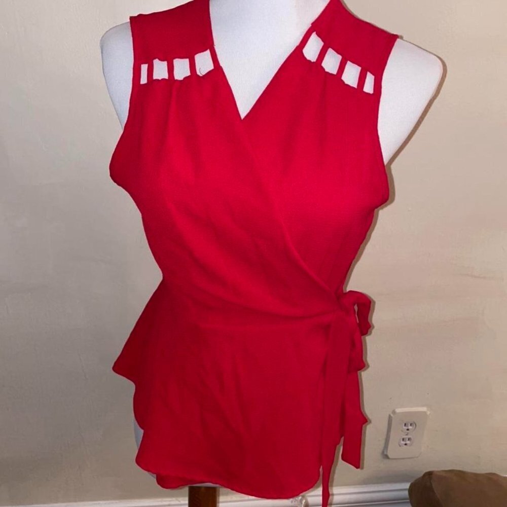 Monteau Tie Waist Large Top Red Women's Sexy Sleeveless